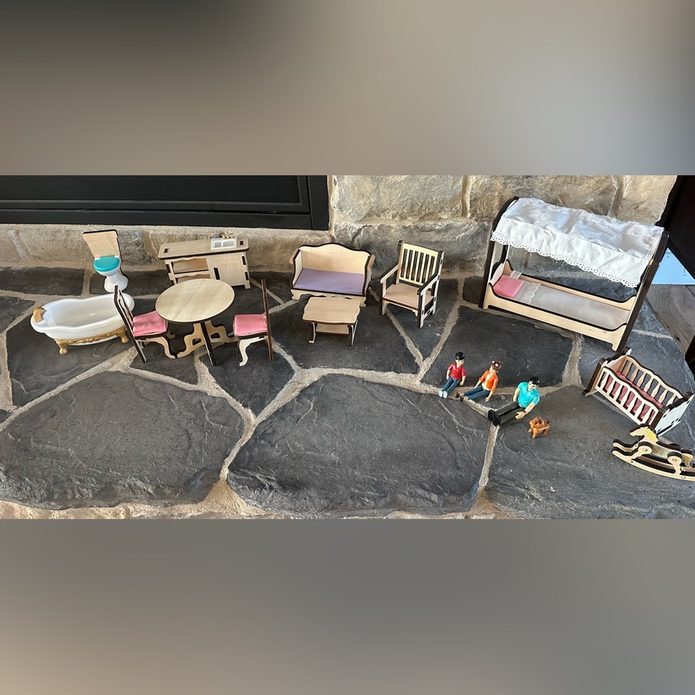 kidkraft Charlotte  doll house Wooden furniture Set Of 12 PCs 3 Dolls And Dog